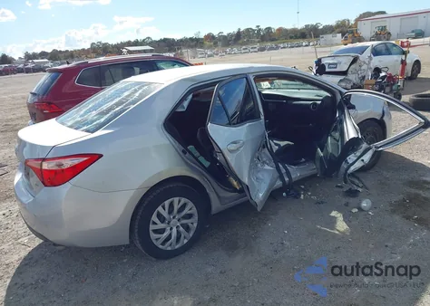 2018 Toyota Corolla Le z USA, uszkodzony, nr VIN 2T1BURHE7JC982540